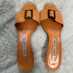 Manolo blahnik kitten heels mules vintage